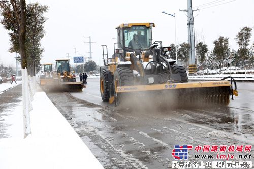 徐工机械助力徐州道路除雪