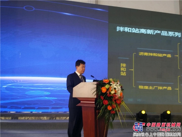 技术领先、用不毁  智“绘”徐工道路新时代