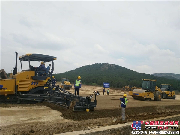 技术领先、用不毁  智“绘”徐工道路新时代